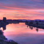 lila Sonnenuntergang über der  Weser HDR 5231