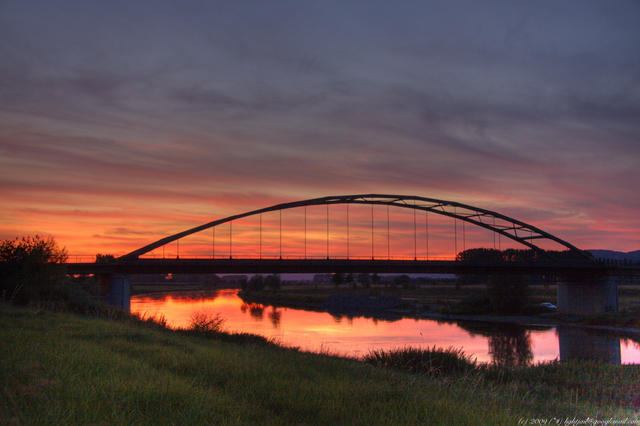 Sonnenuntergang Weserbrücke HDR 5240