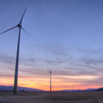 Windkraftrad im Sonnenuntergang HDR 52612
