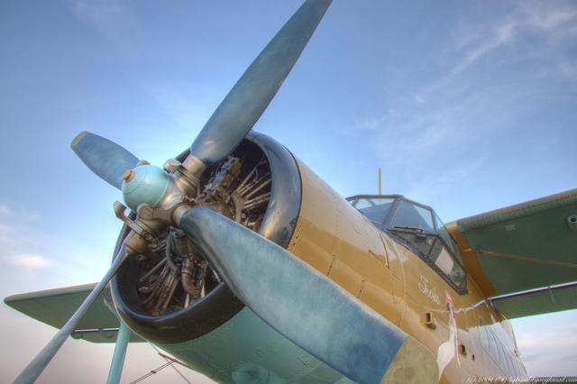 Antonow AN-2 Front HDR 2
